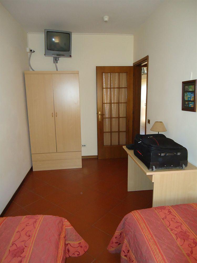 Hotel Garni Onda Torri Del Benaco Exterior foto