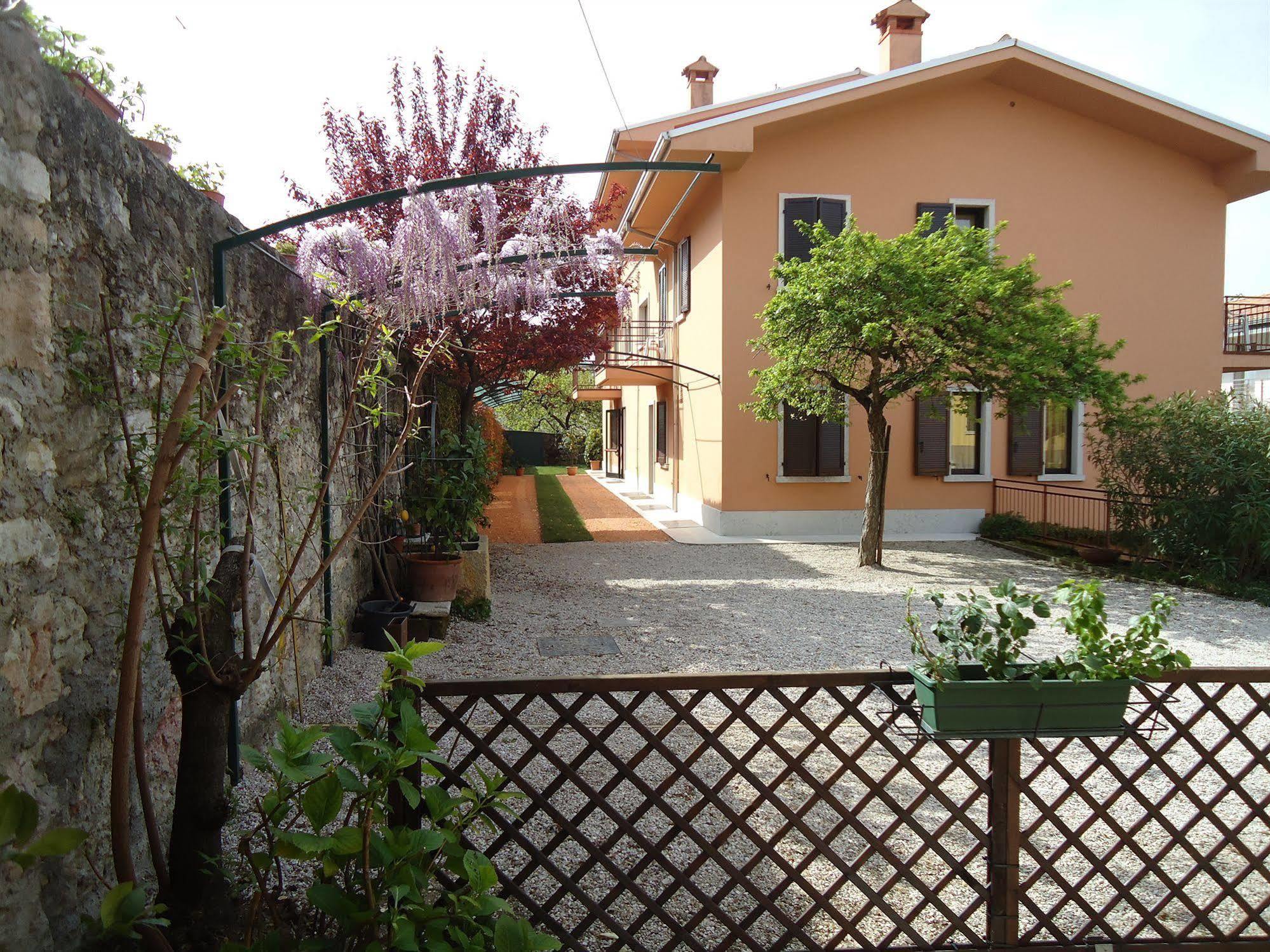 Hotel Garni Onda Torri Del Benaco Exterior foto